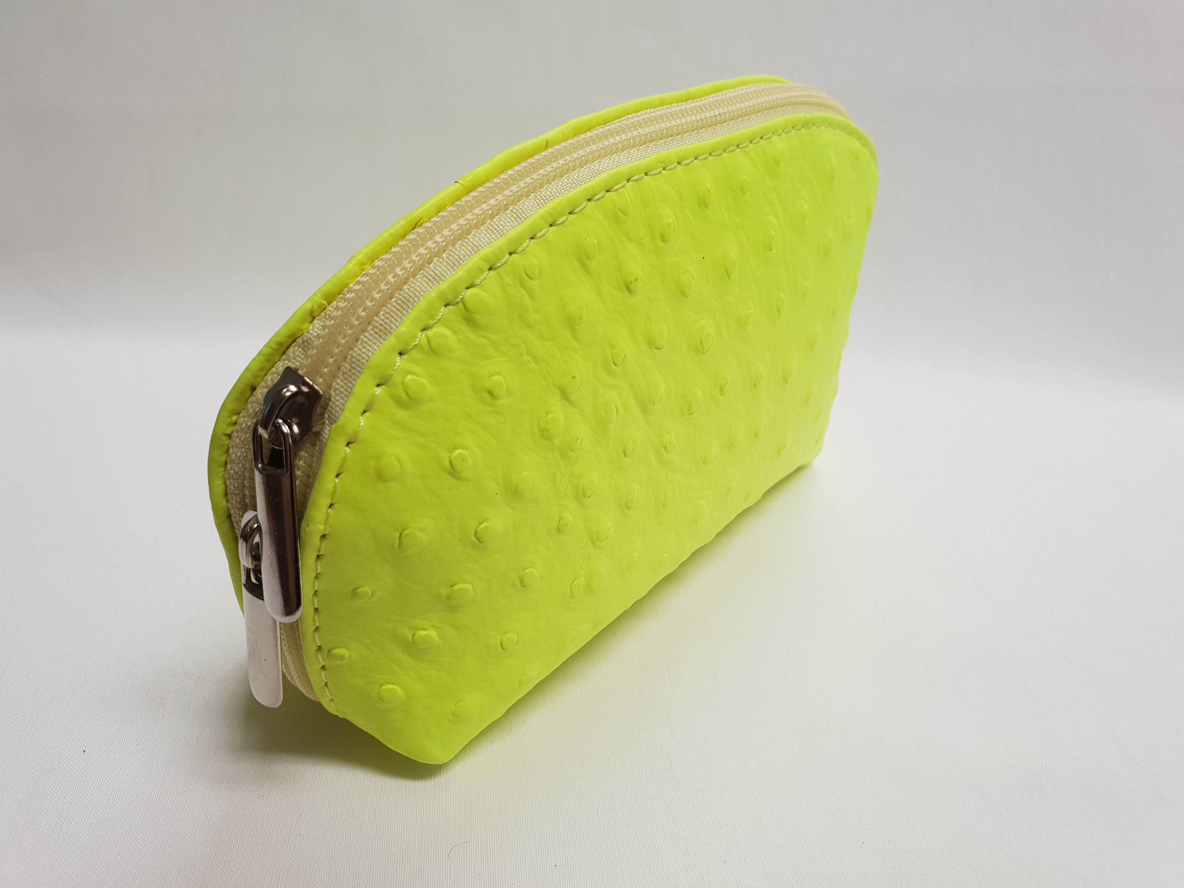 Kožená beauty case - neonově žlutá