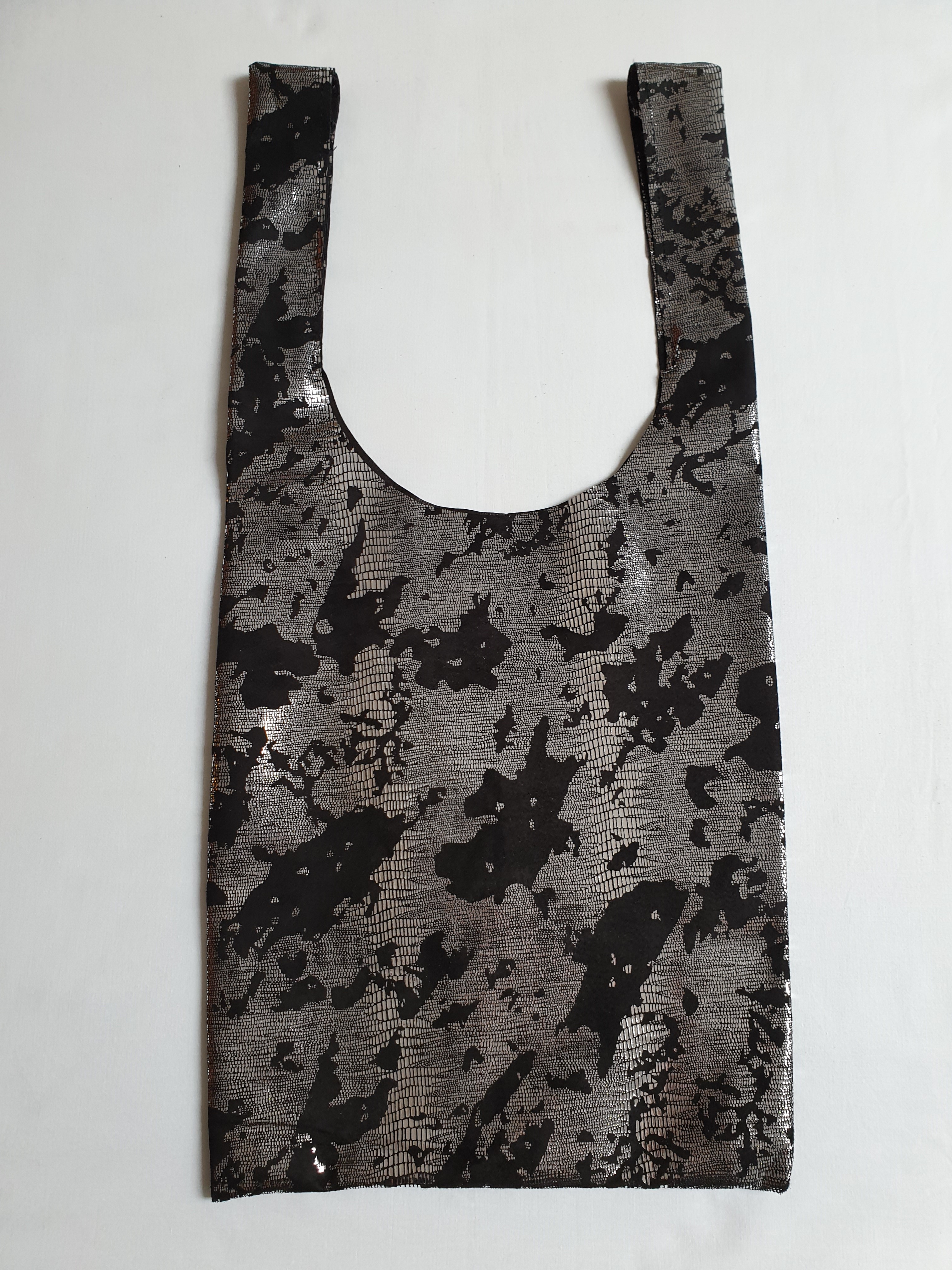 Kožený pytlík - černo stříbrný