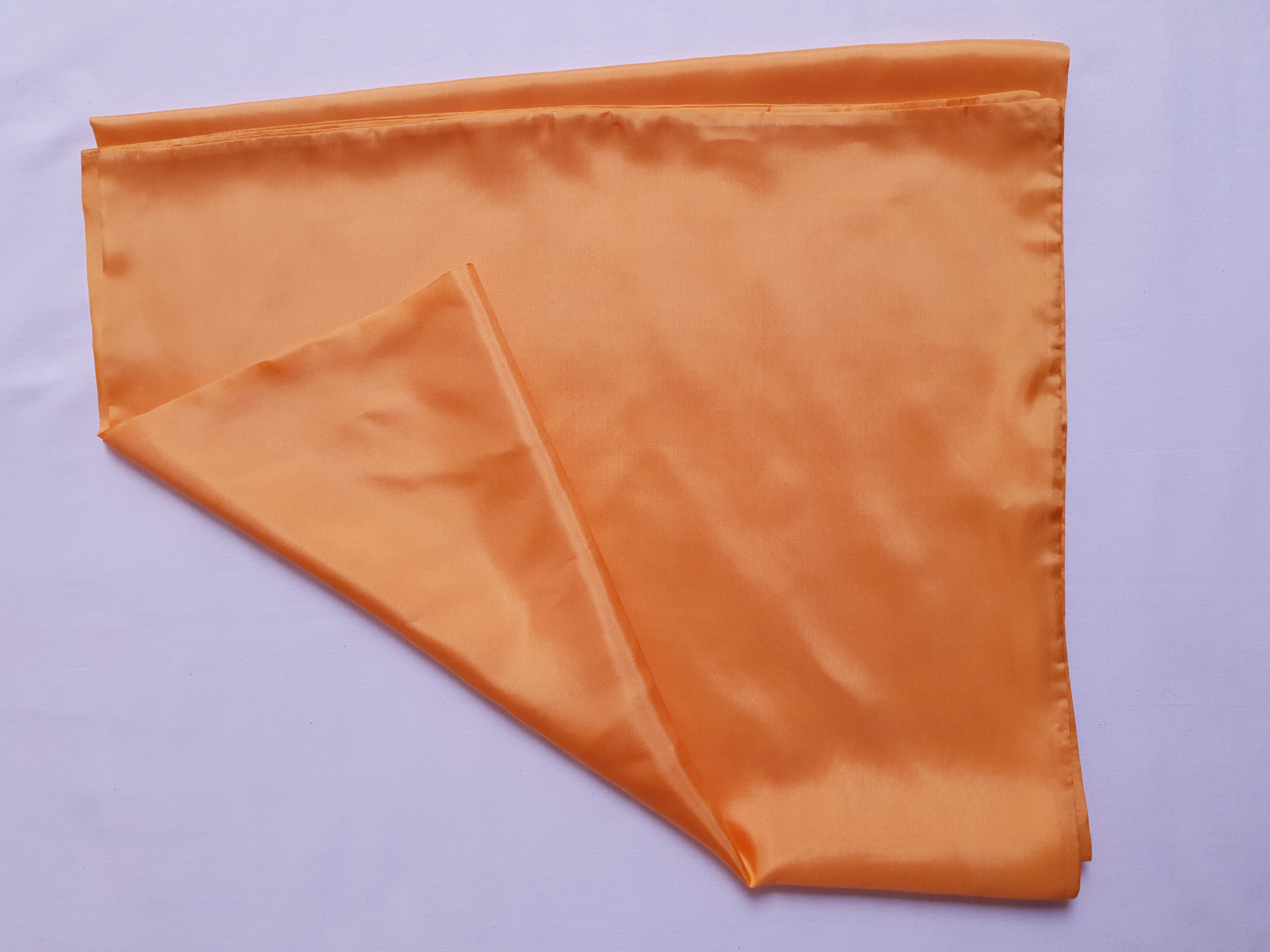 Hedvábný šátek - oranžová