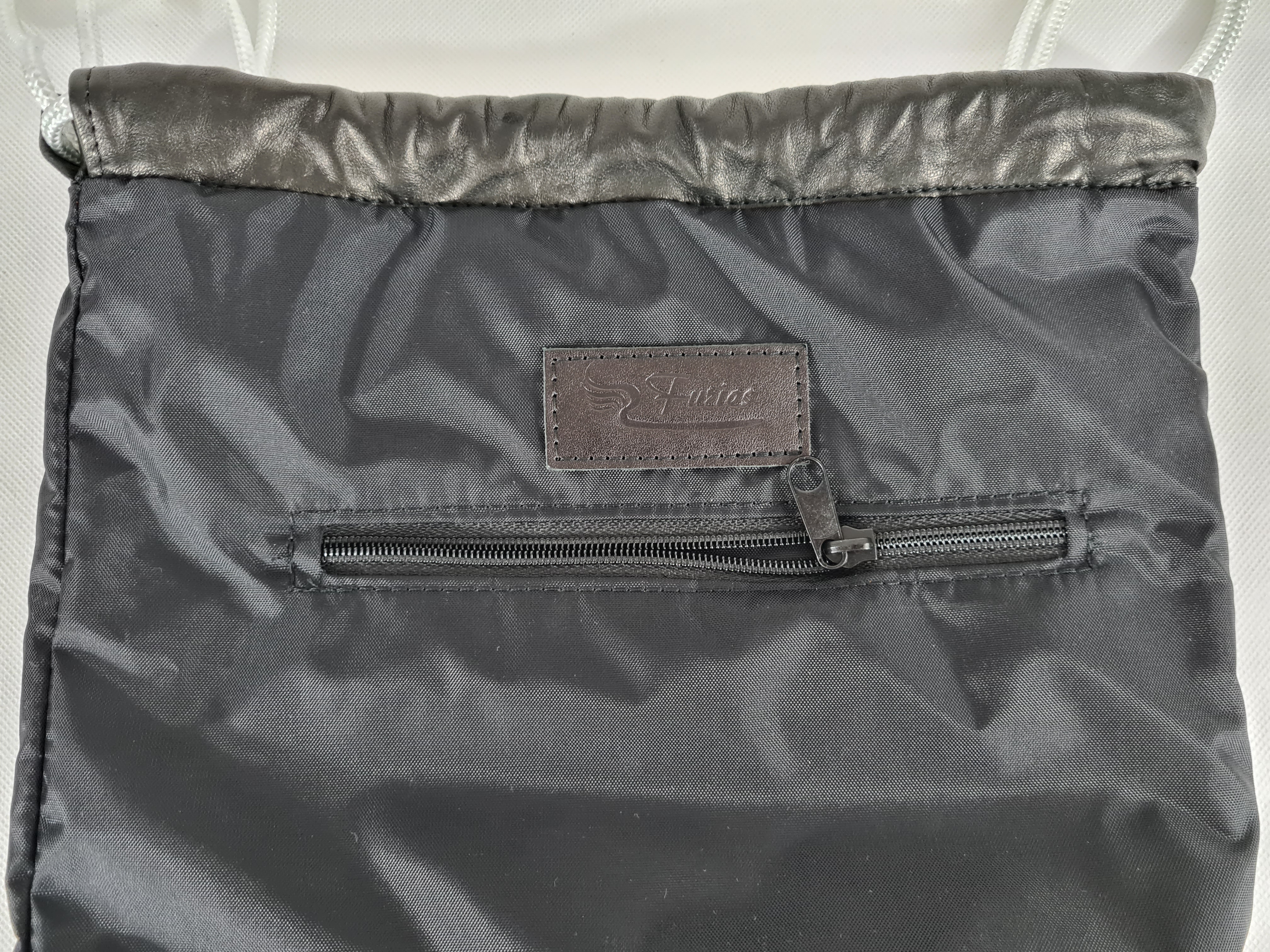 Vak - černý s kostkami 