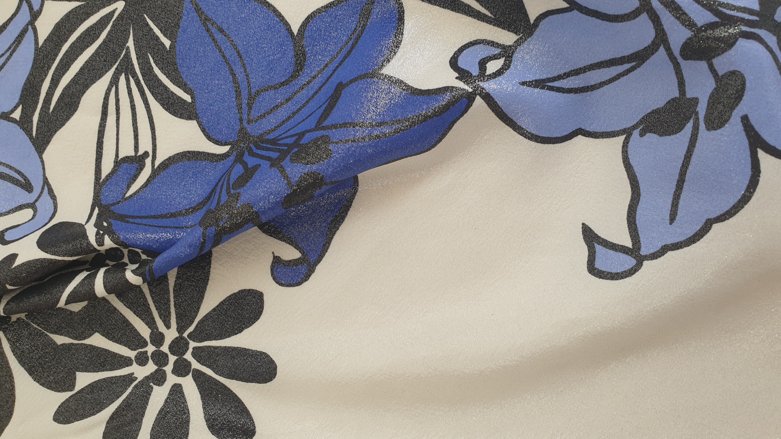 Hedvábná dvojitá šála - modré květy