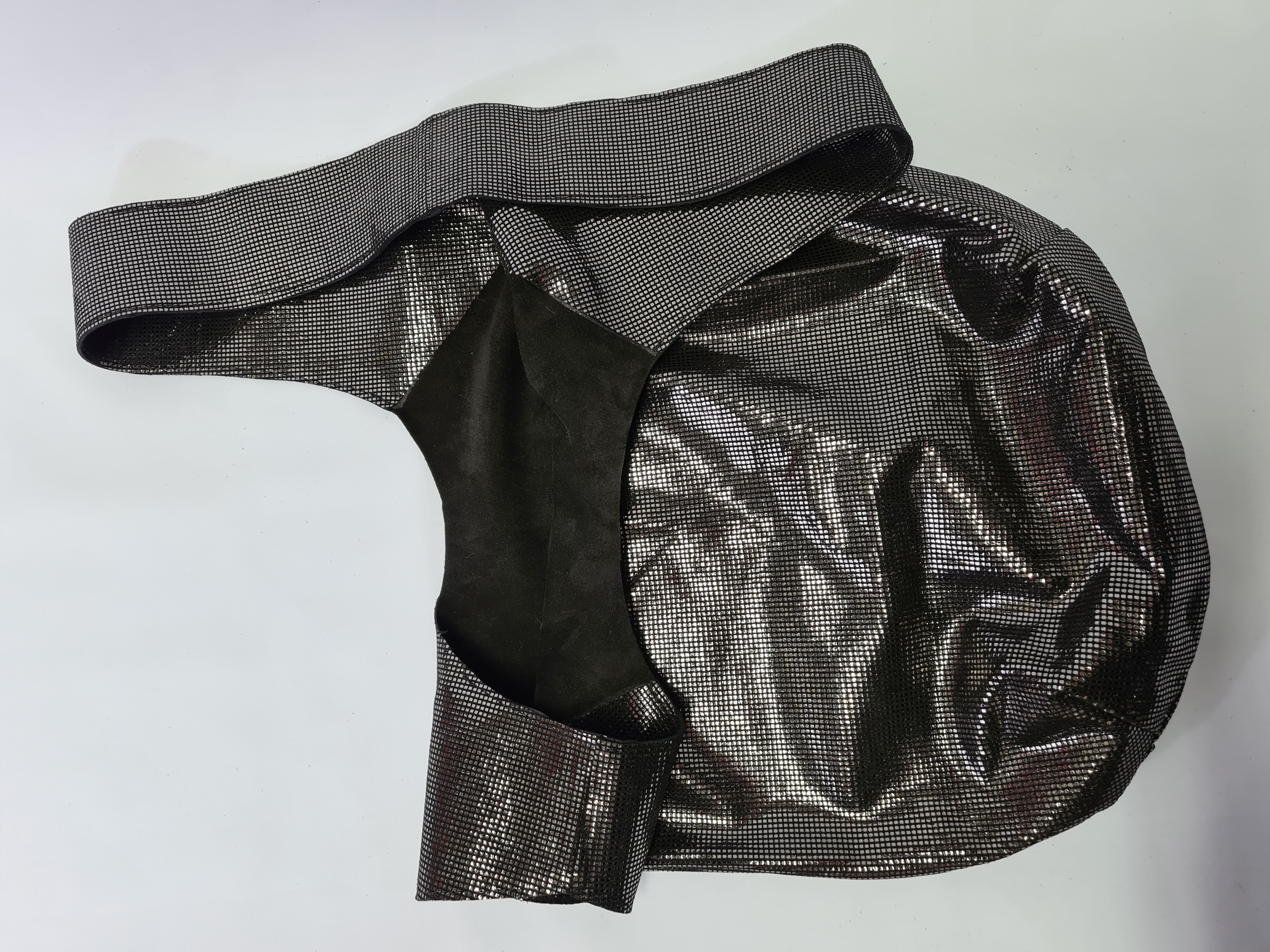 Kožený uzlík - černá lesklá