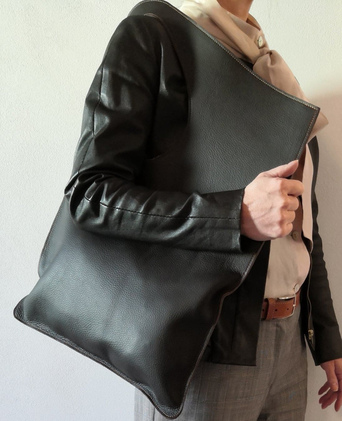 Kožená taška s otvorem - hnědá