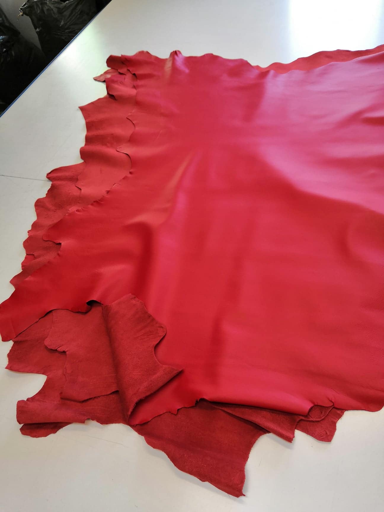 Kožená taška s otvorem - Červená