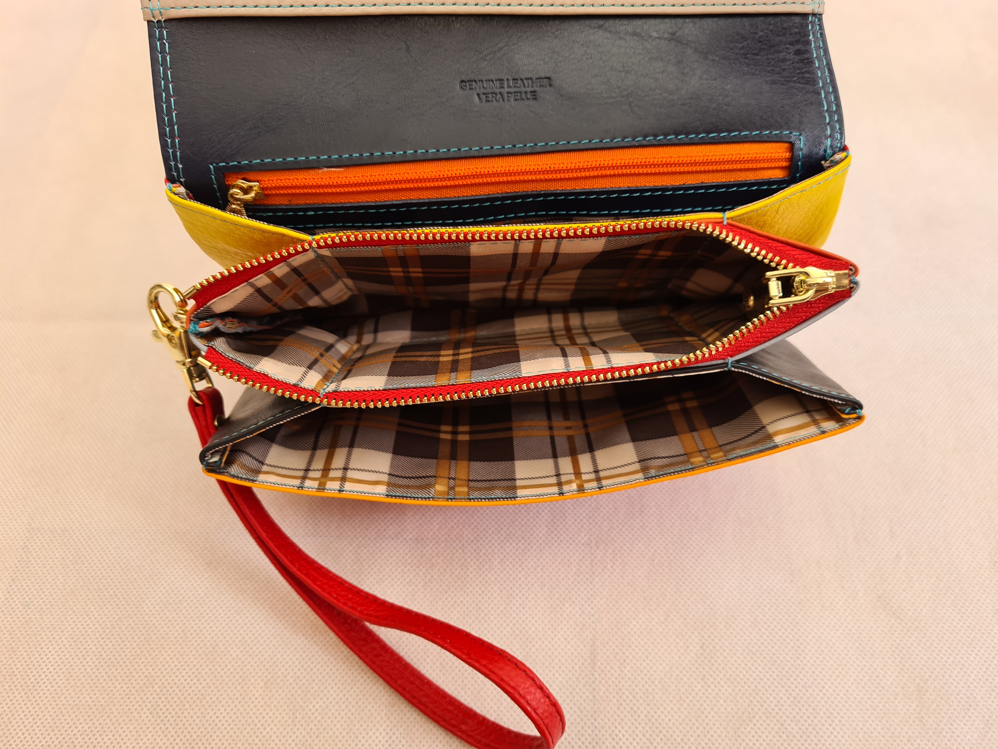 Dámská kožená peněženka multicolor - červená